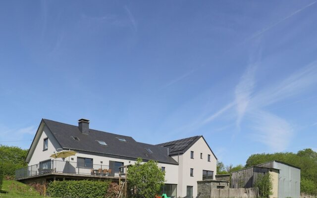 Splendid Holiday Home in Nadrin With Infrared Sauna & Heated Pool
