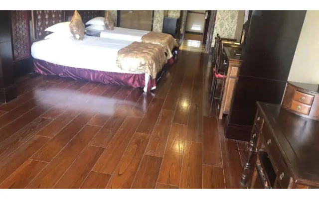 Yi Jiangnan Holiday Hotel
