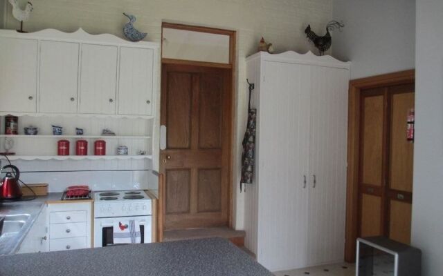 Cottage On Gunning