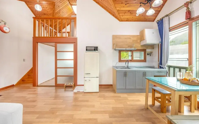 Gapyeong Highmong Pet-friendly Kids Pool