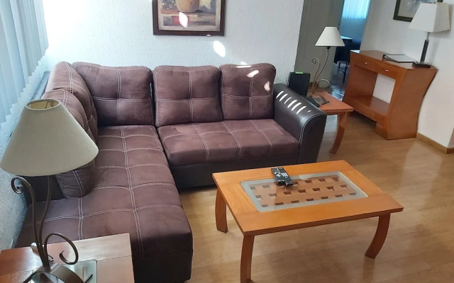 Steinhaus Homero