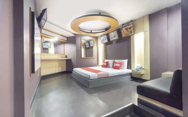 OYO 75382 Chonburi Hotel
