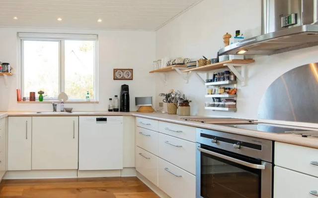 8 Person Holiday Home in Grenaa