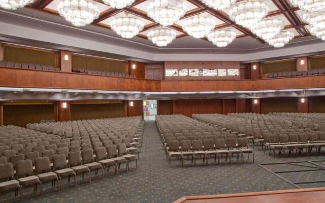 Eliz Thermal Convention Center