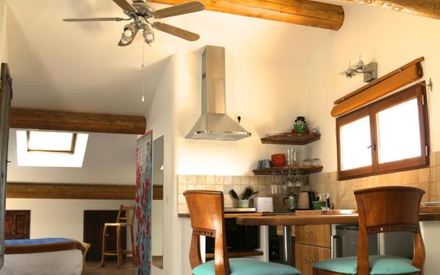 La Bonne Etoile - The Good Star