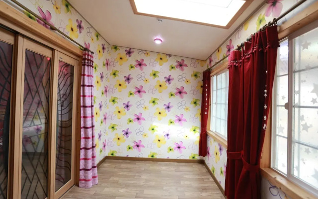 Fulnaeum House Pension