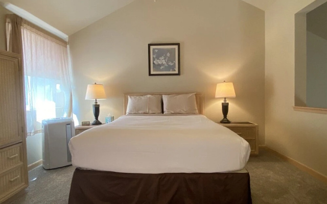 Mountain Harbor #208 2 Bedroom Condo