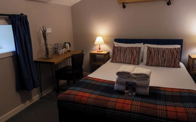 Loch Leven Hotel & Distillery