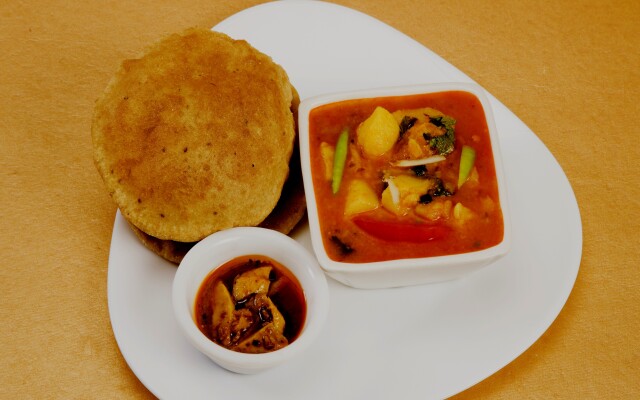 OYO 10692 Hotel Shubham