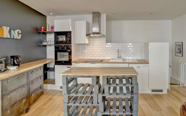 Le Faubourg, charmant duplex pour 4 avec parking!