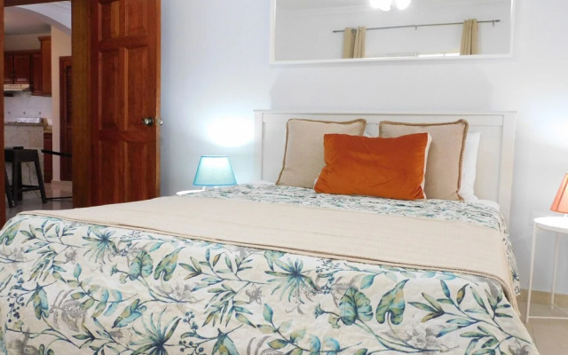 "quiet And Well-kept Apartment Garden Views. Playa Bavaro"