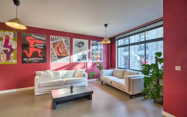 Apartment with Rooftop Terrace in the Heart of Antwerp
