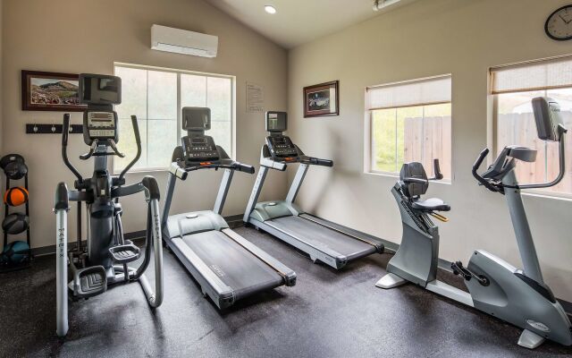 Best Western Plus Grant Creek Inn