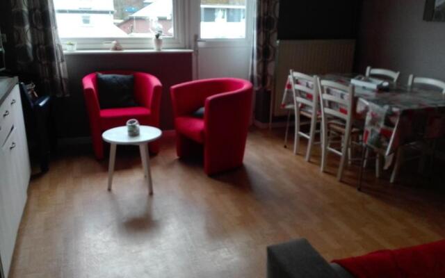 Chez Lola