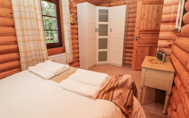 Little Bears Hideaway @ 23 Lakeside