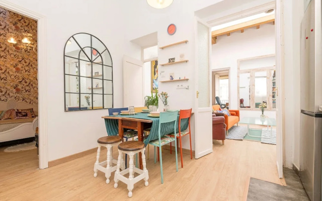 Starlight in Cadiz With 3 Bedrooms and 1 Bathrooms