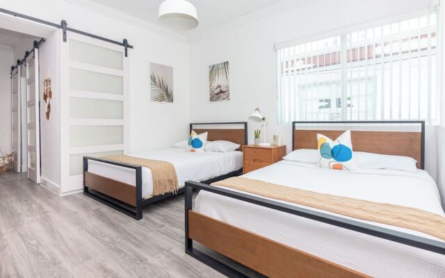 West Deco Boutique Apartments