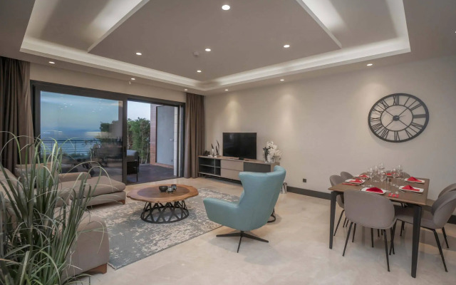 Red Rock Hotel & Suites by Selvese