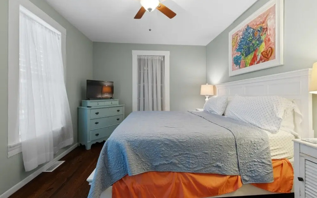 The Dinghy 2 Bedroom Home