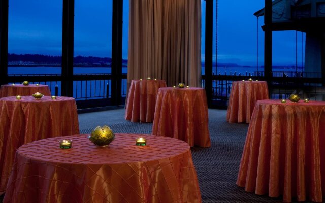Holiday Inn Portland - Columbia Riverfront by IHG