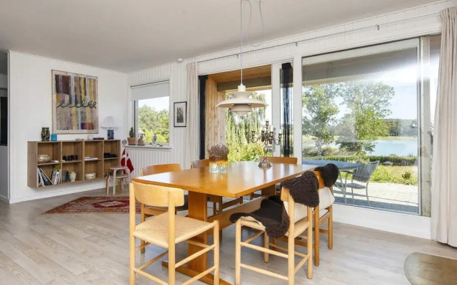 4 Star Holiday Home in Ronde