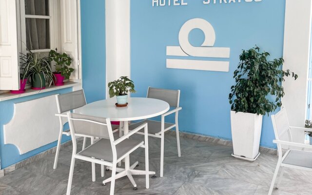 Stratos Hotel