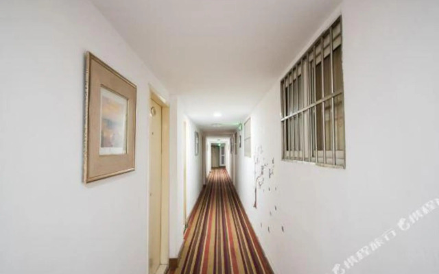 Tianyu Star Hotel (Nantong Outer Ring West Road Open University Branch)