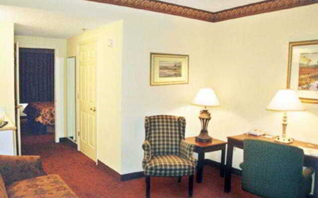 Country Inn Suites Sanibel Gateway