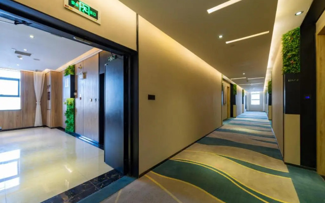 Coefon Rezen Select Urumqi Convention And Exhibition Center Hotel