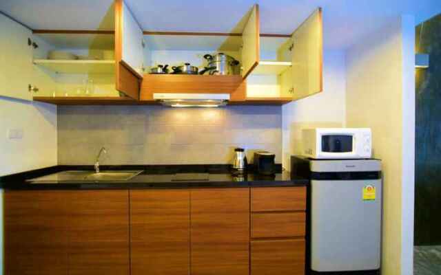 Replay 209 Apartment
