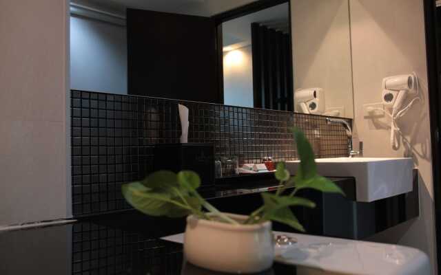 Inn Place Serviced Residence