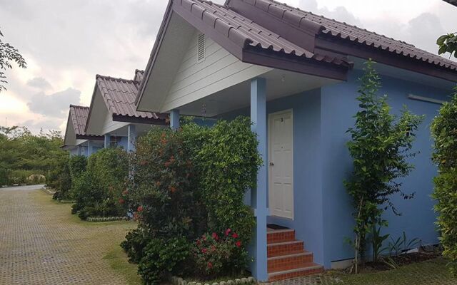PT House Resort