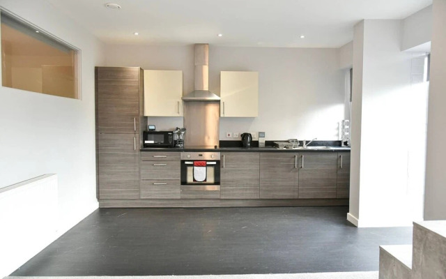 Massive 2bd Central Ipswich