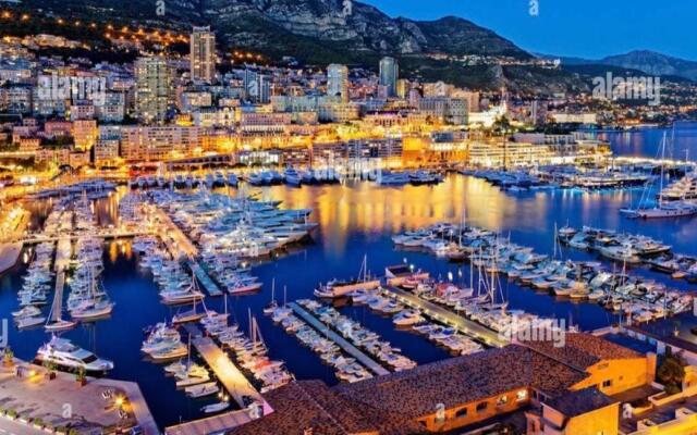 Villa cadette, à 200m de monaco