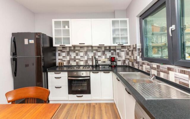 Eclectic Studio Apartment Near Sea in Bodrum