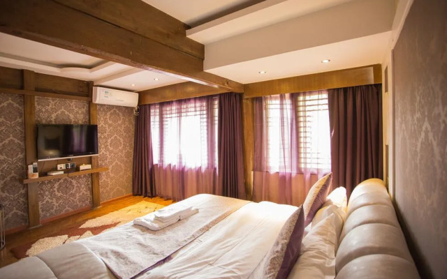 Mufu Bieyuan Hostel