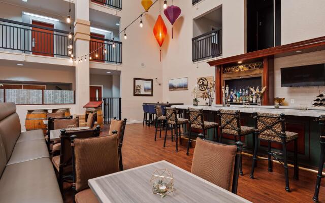 Best Western Plus Villa Del Lago Inn Patterson