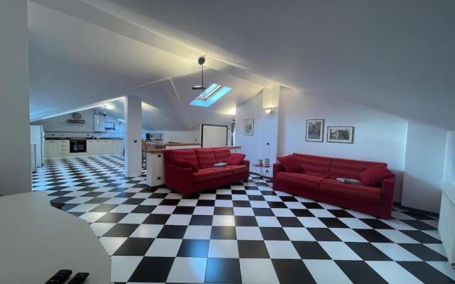 Riviera 1931 Casa Mansarda