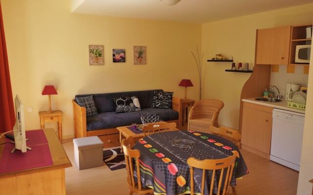 Logement n202 4pers face aux Thermes