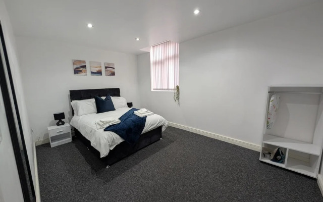 Broad Street, Wolverhampton - 2 Bedroom Apartment