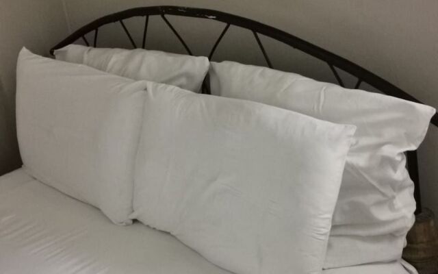 De Lambert Guesthouse