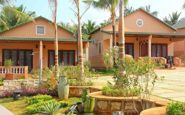 Phu Van Resort & Spa