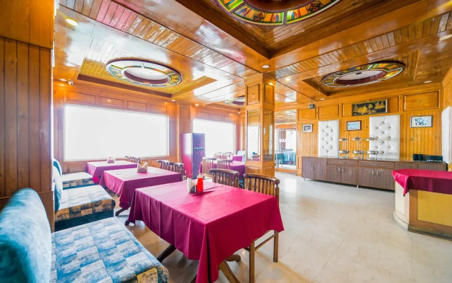 Fabhotel Prime The Himalayan View Resort