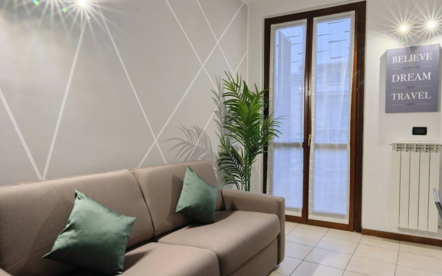 [seveso-stazione] Design, Wifi & Garage Privato