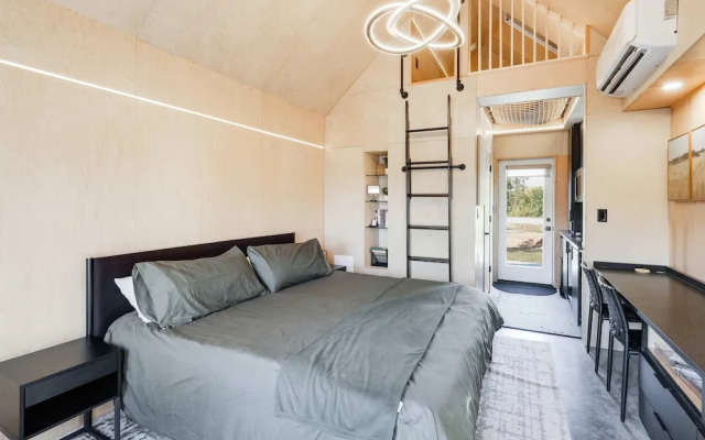 Bunkies-the Commissioner