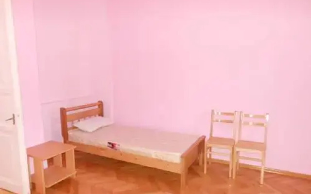 honey hostel