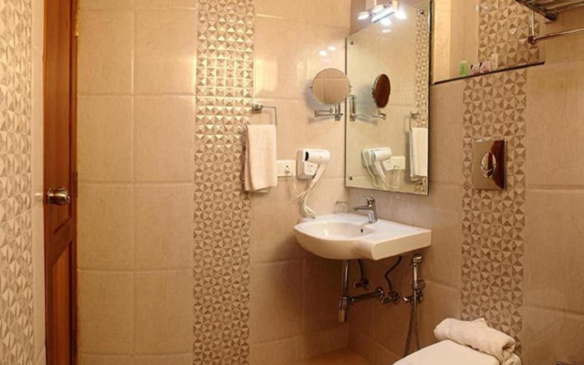Vishnu Inn