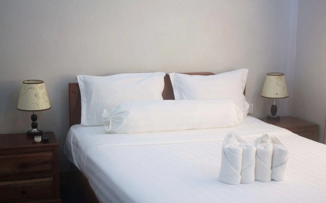7 Makara Hotel