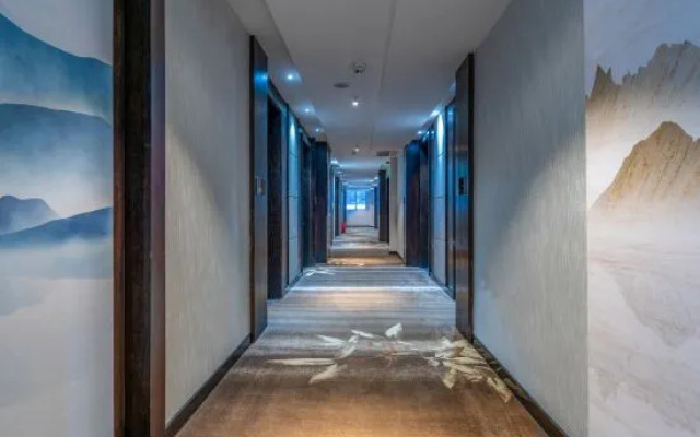Shimao Hotel