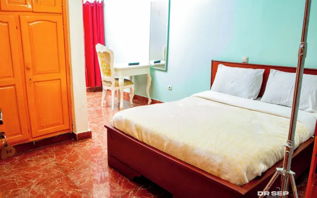 Cergy Pontoise Hotel Bafoussam